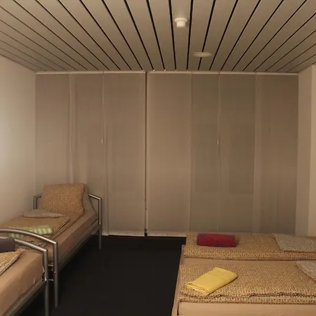 King Hostel *