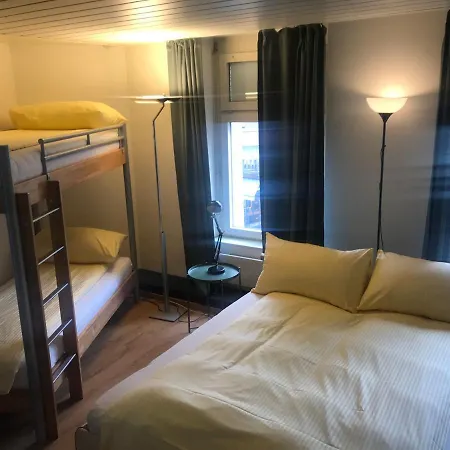 King Hostel *